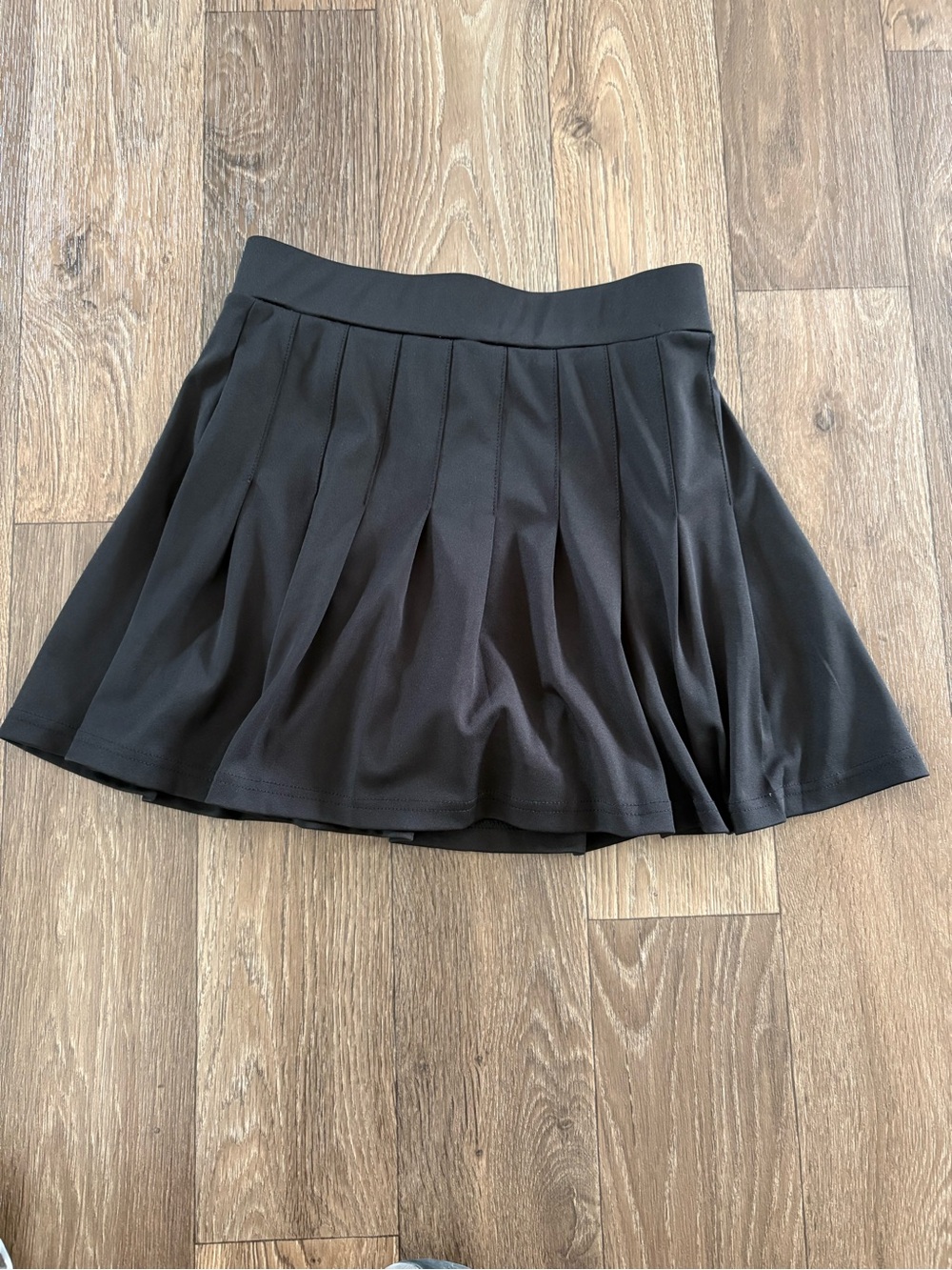 Black Pleated Mini Skirt - Women's Classic Skater Style